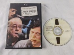 DVD MÚSICA - TOM JOBIM, VINÍCIUS DE MORAES & TOQUINHO COM MIUCHA - I CONCERTI LIVE RTSI 1978 EM EXCELENTE ESTADO - Gravado em 1978, este DVD é um registro inédito e único da apresentação destes dois monstros sagrados da música brasileira nos estúdios da RTSI Televiosione - Itália