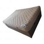 Cama baú para casal, 134 x 181 cm.