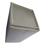 Freezer Brastemp, 110V 4 gavetas com marcas de uso, um lascado no tampo, 47 x 52, Alt.85 cm.