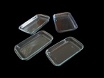 Quatro travessas Marinex retangulares, 39 x 24 a 37 x 29 cm.