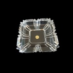 Cinzeiro em cristal japonês lapidado, Soga, 16 x 16 cm.