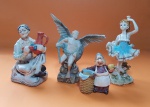 Lote com 4 estatuetas diversas, sendo a maior do Arcanjo São Miguel em resina policromada - Dimensão: 17 X 14 cm