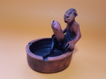 Arte Erótica/Arte Nordestina - Grande cinzeiro em barro cozido, com homem nu - Dimensão: 13,5 X 13,5 cm