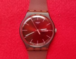 Lindo relógio TECHNOS - SWATCH SWISS, vinho, funcionando, em perfeitas condições - Caixa: 4 cm