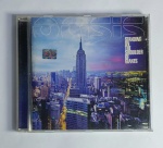 Conservado e Original CD - OASIS - STANDING ON THE SHOULDER OF GIANTS - EPIC - Possui encarte com  letras das músicas  - Conforme fotos.