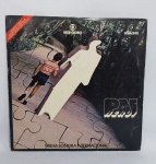 LP - Novela - Internacional - PAI  - 1979 - Som Livre - Possui assinatura na capa. Conforme fotos.