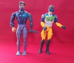 Bonecos Max Steel, 2 bonecos da série, 2009 e 2017 - Mattel - Dimensão: 30 cm