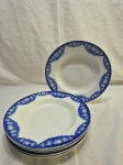 Jogo de 6 pratos fundos de massa, sopa em porcelana Villeroy & Boch azul e branca. Medindo 24,5cm de diâmetro.