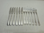 Jogo de 12 talheres de mesa inox Meridional. Medindo a faca 22cm e o garfo 19,5cm.