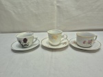 Lote de 3 xícaras de café em porcelana diversas para coleção.