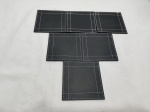 Jogo de 6 descansos de copo em couro ecológico preto. Medindo 10cm x 10cm.