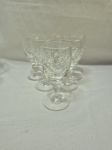 Jogo de 6 taças de vinho do porto em cristal inglês Thos Webb ricamente lapidado. Medindo 4,5cm x 10,5cm de altura.