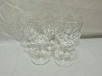 Jogo de 5 taças de vinho tinto em cristal inglês Thos Webb ricamente lapidado. Medindo 6,5cm x 12,5cm de altura.