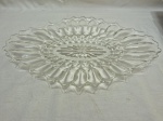 Lindo centro de mesa, fruteira em cristal ricamente moldado. Medindo 39,5cm x 26cm.