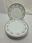 Jogo de 5 pratos de sobremesa em porcelana Real com borda floral. Medindo 19,5cm de diâmetro.