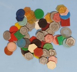 Colecionismo- 60 unidades de Fichas de passagens de  Onibus !! varias empresas , varias cores .. varios formatos !! acervo de colecionador !!