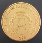 Medalha -Condecoração do salão de belas Artes !! Policia Militar da Guanabara !! ano de 1973 !! cor ouro !! grande peça , diametro de 58mm !! acervo de colecionador !!