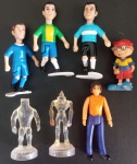 Colecionismo - 7 Bonequinhos !! miniaturas , 3 de jogadores de futebol com articulações !! + 2 personagens de desenhos animados de filme !! + 2 super herois pequenos em modelo de resina transparente !!