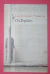 Livro - LUIS Fernando VERISSIMO !! Os Espiões !! ediçãode 2009 !! capa semi dura !! 142 pag.