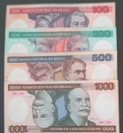 4 Cedula do Brasil !! sequencia de 100 cruzeiros até 1000 Cruzeiros do valor monetário da decada de 1980 !! estado de MBC quase  soberbas !!