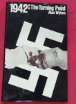 Livro-  Militarismo - 1942 !! The Turning Point !! O ponto de virada !! edicao em ingles !! capa dura !! 187 pag... !! como os aliados começaram a vencer a guerra !!  acervo de colecionador !! !!