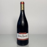 Vinho tinto Grão Vasco, safra 2011, proveniente da tradicional região do Dão, Portugal, apresentado em garrafa Magnum (1,5 litro)  formato valorizado tanto por colecionadores quanto para consumo em ocasiões especiais. Garrafa de 1,5L.