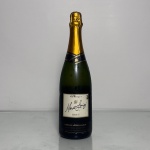 Garrafa de espumante Marco Luigi Reserva Brut, produzido na Serra Gaúcha, elaborado pelo método tradicional com fermentação na própria garrafa.Garrafa de 750ml, lacrada.