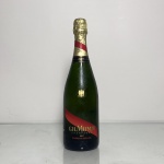 Garrafa de champagne G.H. Mumm Cordon Rouge, um dos rótulos mais tradicionais da França. Garrafa de 750ml, lacrada.