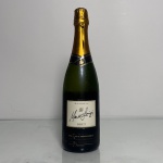 Garrafa de espumante Marco Luigi Reserva Brut, produzida na Serra Gaúcha, Brasil. Garrafa de 750ml, lacrada.