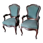 Par de poltronas em mogno, Luiz XV com estofamento em gorguraõa na cor verde água, 55 x 50, Alt. 103 cm.