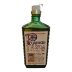 BEBIDA: Garraf de whisky escocês  pinwinnie, 750 ml. Em sua embalagem original.