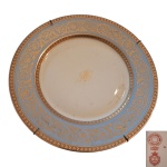 COLECIONISMO - Prato em porcelana Limoges CH Field Haviland, com galeria azul e dourado monografado ao centro marcado e numerado no verso, Diam. 22 cm.