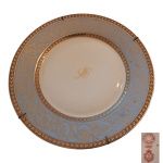 COLECIONISMO - Prato em porcelana Limoges CH Field Haviland, com galeria azul e dourado monografado ao centro marcado e numerado no verso, Diam. 18 cm.
