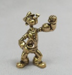 ESCULTURA, uma (1) figurativa icônica representando Marinheiro Popeye segurando uma lata de espinafre, confeccionada em bronze maciço, medindo aproximadamente 4,5 cm altura, vide foto.