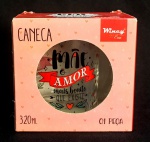 VIDRO, uma (1) caneca, incolor e translúcida, ornada com legendas exaltando a mãe, marca WINCY, acondicionada na caixa e sem uso, ideal para presente, vide foto.