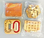 BRINQUEDOS, quatro (4) distintos, confeccionados em madeira, todos vinham acompanhando a revista JOGOS DE DESAFIO, Editora SALVAT, três deles lacrados e sem uso, vide foto.