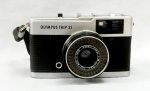 FOTOGRAFIA, uma (1) antiga câmera fotográfica da marca OLYMPUS, modelo TRIP 35, Made in Japan, numerada 3792128, usada, não testada e sem garantia, vide foto.