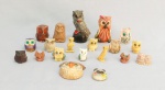 ESCULTURAS, vinte (20) representando corujas, confeccionadas em materiais variados: pedra, resina, cerâmica, etc., medindo a maior 9 cm altura, algumas com pequenos defeitos ou perdas, vide foto.