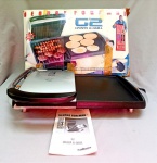 EQUIPAMENTO PARA COZINHA, uma (1) chapa grill, G2 George Foreman, marca SALTON, 220 volts, usada, funcionando e sem garantia, excelente estado, acondicionada na caixa original (caixa no estado), acompanha livreto com instruções de uso, vide foto.