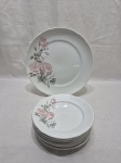 Jogo de servir bolo com 6 pratinhos em porcelana Schmidt floral. Medindo o de servir 25cm de diâmetro, sobremesa 15cm de diâmetro.