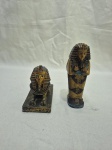 Lote de 2 enfeites egípcios em resina. Medindo o sarcófago 13cm de comprimento.