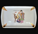 ARS BOHEMIA - Travessa retangular em porcelana na cor branca com desenho oriental no centro e detalhes em dourados nas laterais, med. 31X19,5cm 