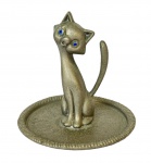 Porta Anéis em formato de gato em metal com liga de zinco prateado e olhos com pedra na cor azul, med. 8cm de altura e 8,5cm de diâmetro na base.