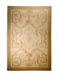Tapete Needle Point Aubusson:  Med. 270 x 173 cm