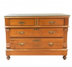 Comoda em madeira nobre com caixa reta , tampo em mármore , com duas gavetas menores e dois gavetões. Med. 104 x 51 x 81 cm