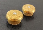 Par de abatoaduras em ouro amarelo 14 k com pérolas. Peso. 3,2 gr Med. 1,5 cm diam