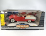 1955 Chevrolet Bel Air Carro de coleção miniatura Diecast fabricado pela ERTL na escala 1/18 - Embalagem original - Abre portas e capô. As rodas giram livremente