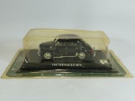 1947 Renault 4CV - Carro de coleção em miniatura escala 1/43 da Coleção Auto Collection da Del Prado. Blister lacrado e base originais.
