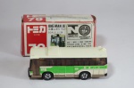 COLECIONISMO / AUTOMODELISMO - ÔNIBUS TOMICA 79 - ONE-MAN OPERATED BUS 1/130 TOMY DIECAST CAR NEW MADE IN JAPAN, escala 1:130 na Caixa original. Fabricado no Japão (1:130 London Bus (Red Bus Rovers) - Made in Japan.