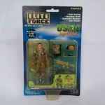 Boneco action figure Elite Force - USMC Marine Force - Assault Leader - Fabricado pela Blue Box Toys na embalagem original lacrada. Figura mede 10cm de altura Escala 1/18